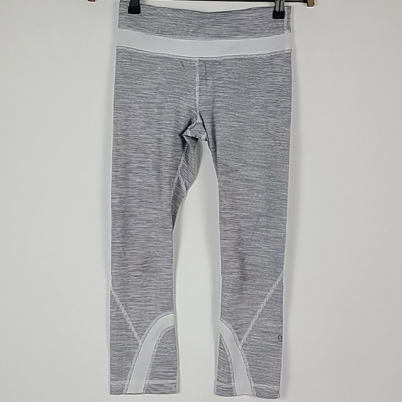 Lululemon Women's Black White Stripes Leggings 22" Inseam Size 4 - Picture 1 of 7